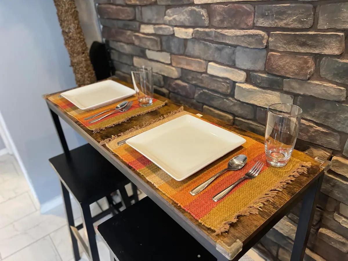 Brooklyn Spacious Space With Private Entrance, Bathroom, & Backyard - Full-Kitchen ニューヨーク エクステリア 写真