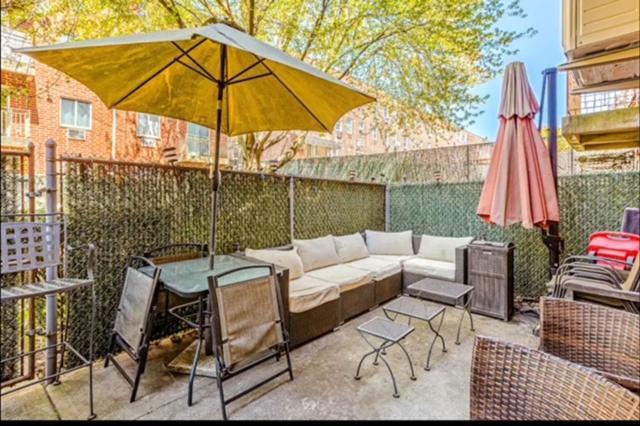 Brooklyn Spacious Space With Private Entrance, Bathroom, & Backyard - Full-Kitchen ニューヨーク エクステリア 写真